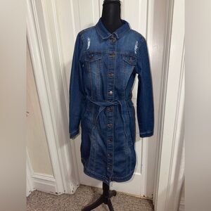 Women’s XL Denim Button-Up coat with Belt